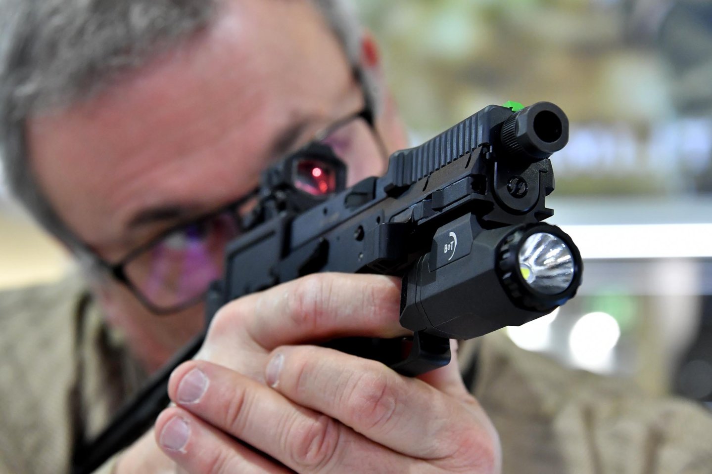 B&T Universal Service Weapon USW-A1 da Bignami  B&T Universal Service Weapon USW-A1