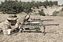 Combat Arms giugno-luglio 2016 Militari in posizione prona
