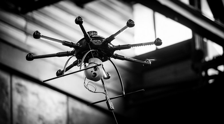 Dimostrazione del drone a MILIPOL 2017