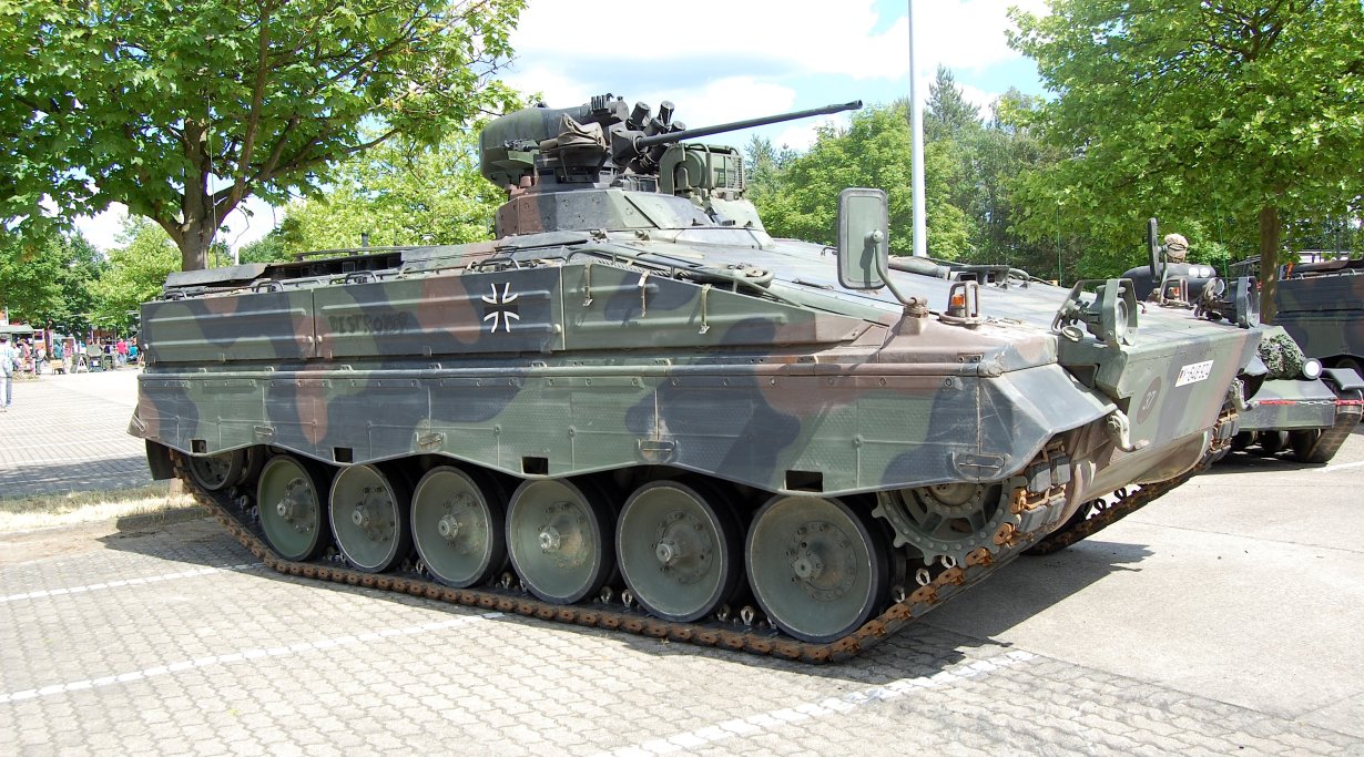 Боевая машина пехоты Marder на дне бундесвера 