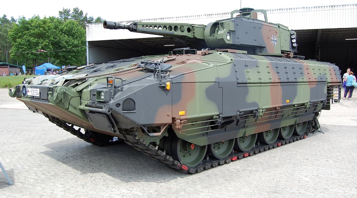 Боевая машина пехоты SPz PUMA на дне бундесвера