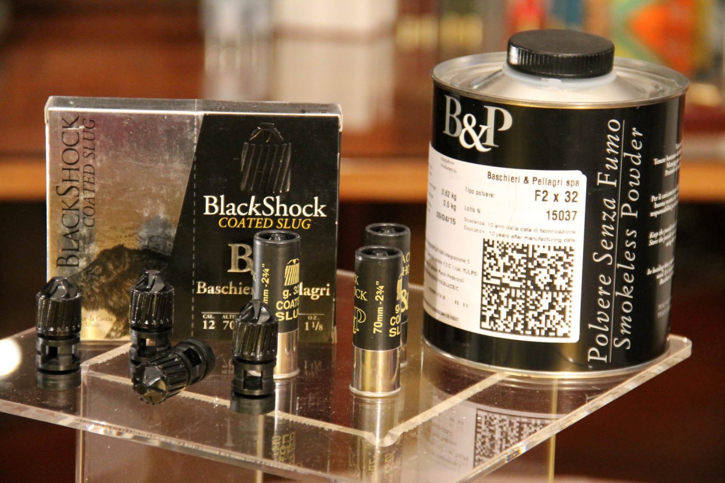 Baschieri & Pellagri: патроны и крупная дробь из линейки Big Game Патроны BlackShock и ThrillShock различных калибров с крупной дробью могут быть использованы для охоты во всем мире охотничьи патроны