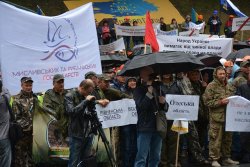 У кого на службе Нацкомиссия по вопросам ККУ? Охотники и представители охотничьих хозяйств на митинге Кабмин