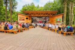 У кого на службе Нацкомиссия по вопросам ККУ? Второй Всеукраинский охотничий форум в селе Суск на базе ОСК «Сокол»