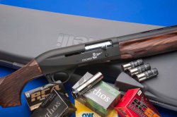 Видео: охота на вяхиря Benelli Colombo - дробовик