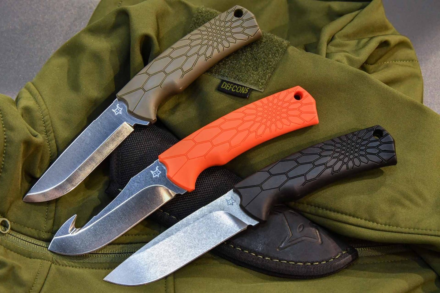 Fox Knives: три туза для охоты  FOX 605, 606 и 607 - ножи с фиксированными клинками
