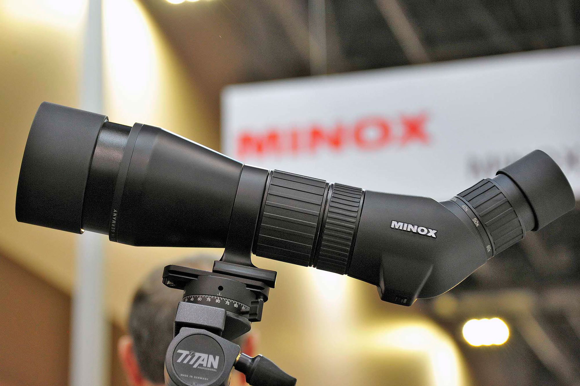 minox: Minox MD 88 W APO - зрительная труба с переменным увеличением