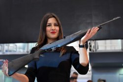 IWA 2019, самые важные новинки на рынке охотничьего оружия Самозарядный карабин Benelli Argo E Fluted