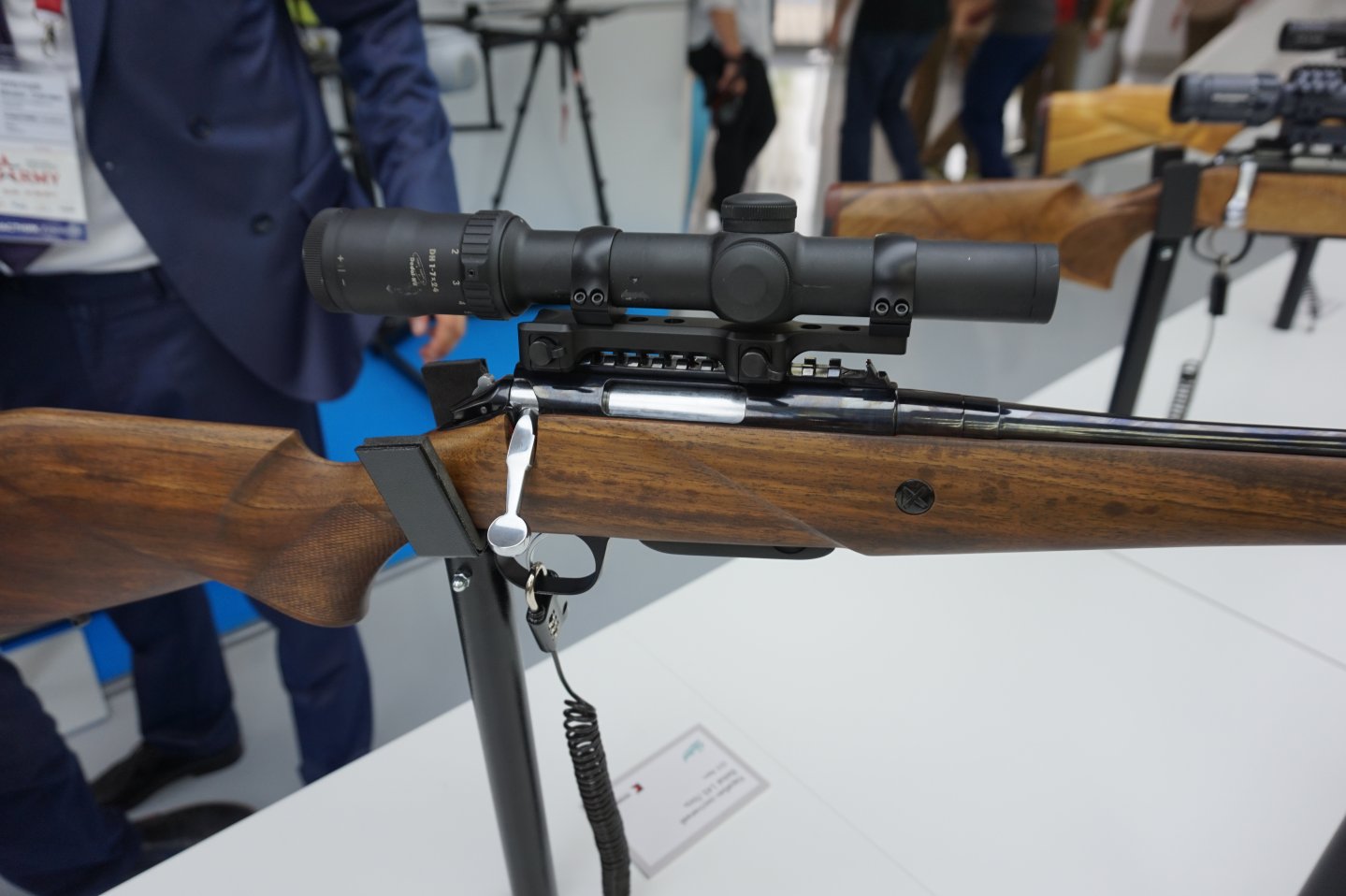 Выставка "Армия-2017": Концерн "Калашников" с новым охотничьим карабином Baikal-145 "Лось" Охотничий карабин Baikal-145 "Лось" с установленной оптикой