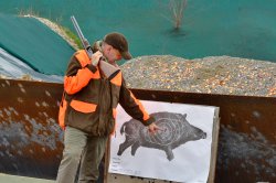 Pedersoli Lightning - карабин с помповой перезарядкой Карабин Pedersoli Lightning в действии