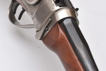 Pedersoli Sharps Small Game и Little Betsy: два старинных легковеса Затворная группа на карабине