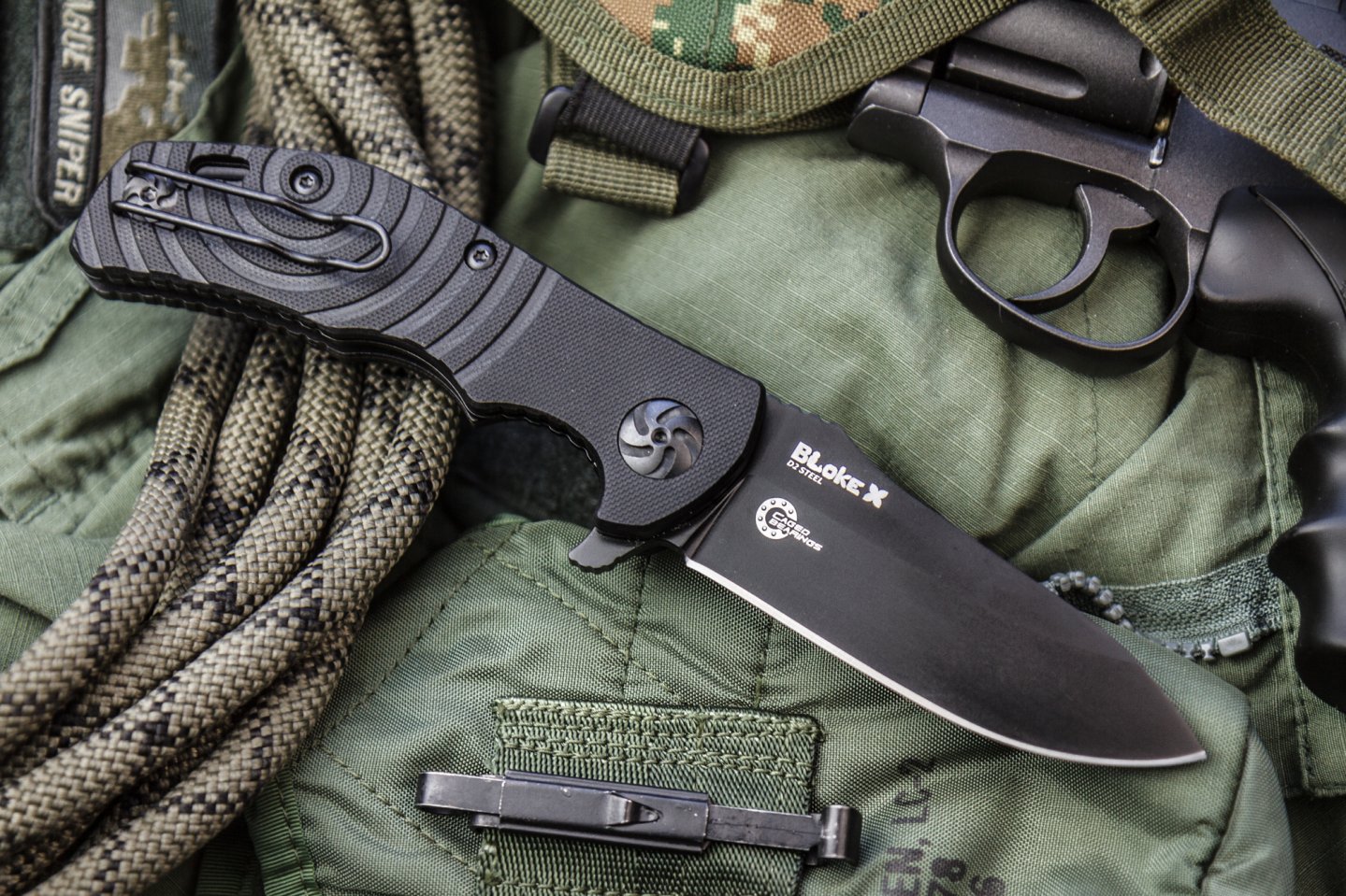 Новая модель складного ножа Kizlyar Supreme Bloke Накладки рукояти