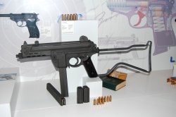Посещение заводского музея фирмы Carl Walther Пистолет-пулемету Carl Walther Uzi