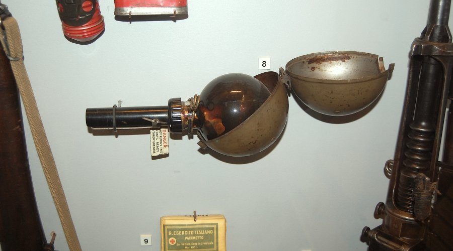 Британская ручная граната No. 74 “Sticky Bomb” (“Липкая бомба”)
