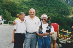 Конструктор-оружейник  Виктор Калашников: к 75-летию со дня рождения Семейное фото Виктора Калашникова