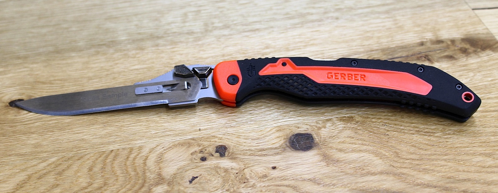 nozhi: Gerber Vital Big Game Folder: складной нож со сменными клинками