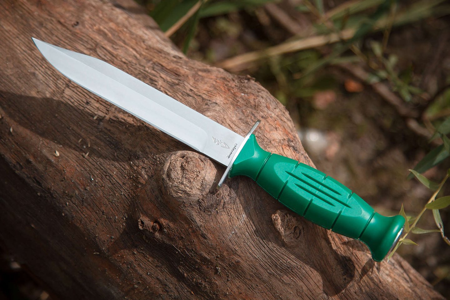 Златоустовская оружейная фабрика: реплика ножа НР-43 «Вишня» Вид слева.