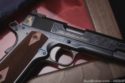 Особая пара пистолетов модели Colt 1911 3.jpg