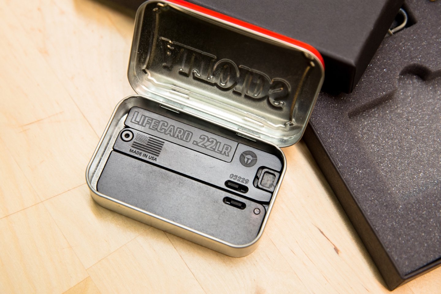 Пистолет Trailblazer LifeCard калибра .22 Magnum Bu04.jpg.jpg