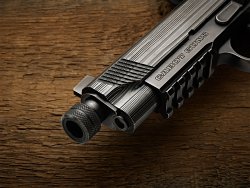 Cabot Guns Apocalypse: представляет благородный 1911 калибрами 9 мм и .45 ACP Детали дула пистолета Apocalypse от Cabot Guns.