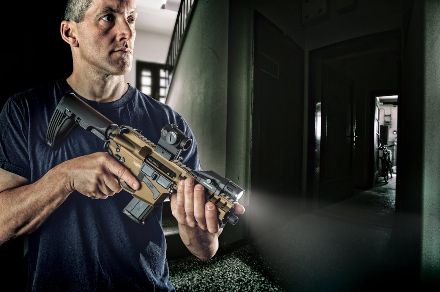 Пистолет CMMG Mk57 Banshee AR калибра 5,7x28 мм Пистолет CMMG Mk57 Banshee AR в действии