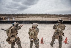 Glock в “военной унифоме” часть 2 Пистолет Glock 19 на тренировках американского спецназа