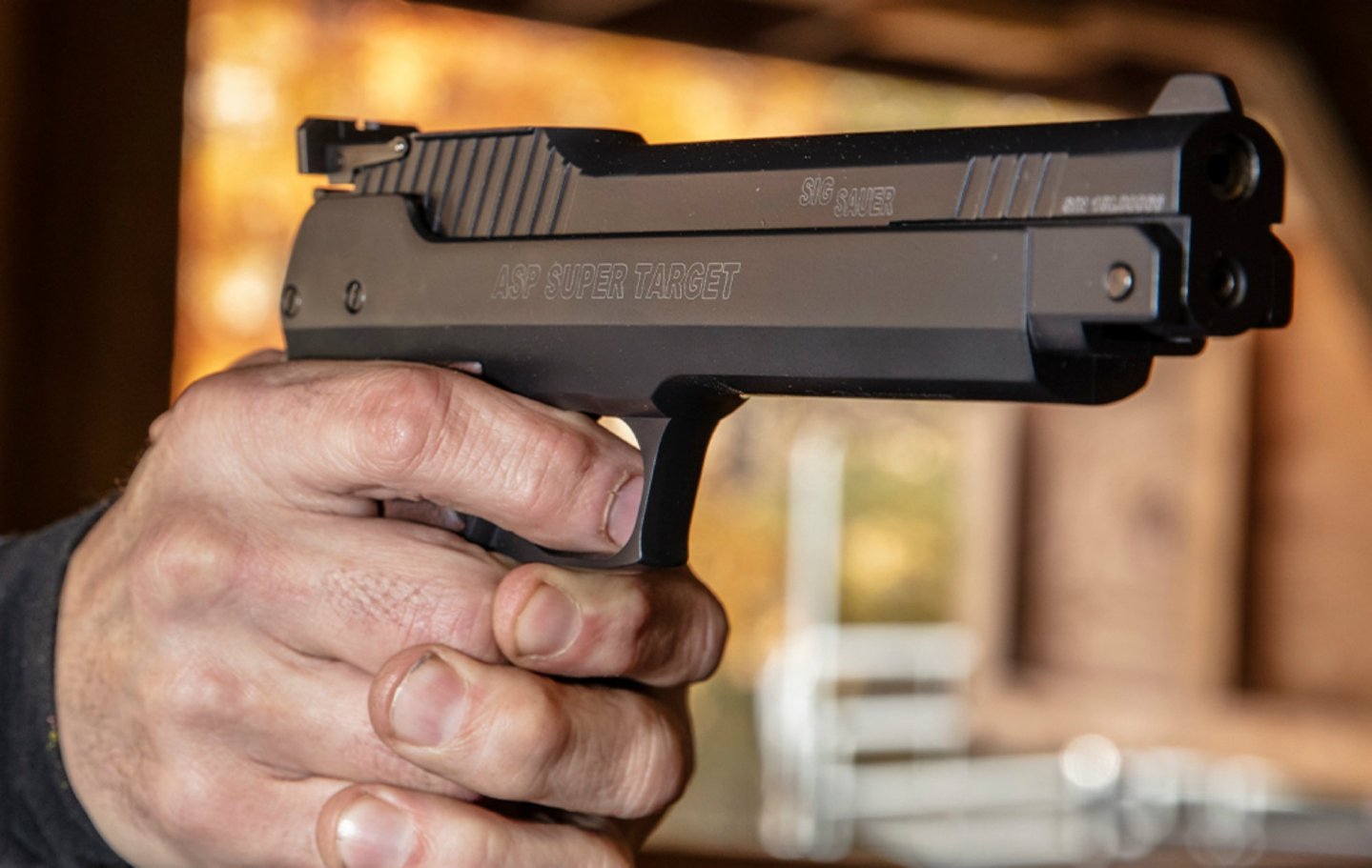 Пистолет SIG Sauer Super Target - вся сила пневматики Пистолет SIG Sauer Super Target, вид справа