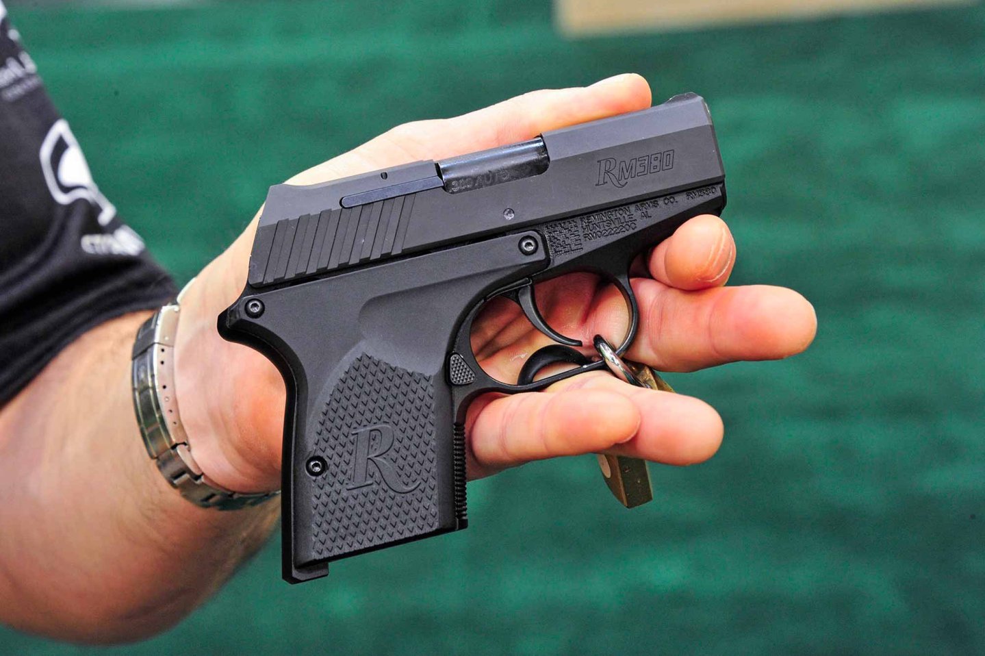 Remington RM380 карманный самозарядный оборонительный пистолет Remington RM380 карманный самозарядный оборонительный пистолет