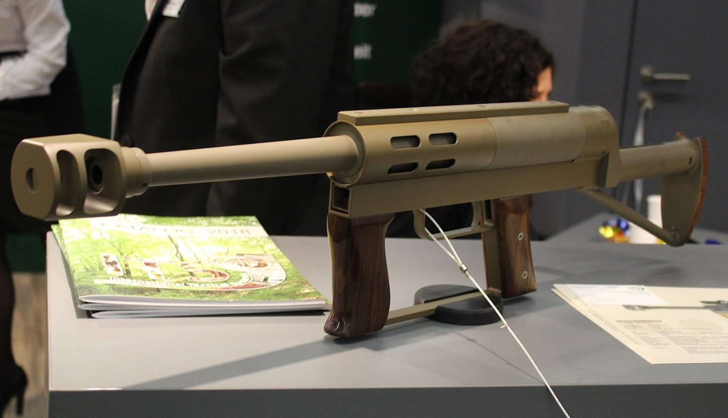 Однозарядный пистолет SEMTECX mechanics UG калибра 12,7x99 мм Однозарядный пистолет SEMTECX mechanics UG на стенде