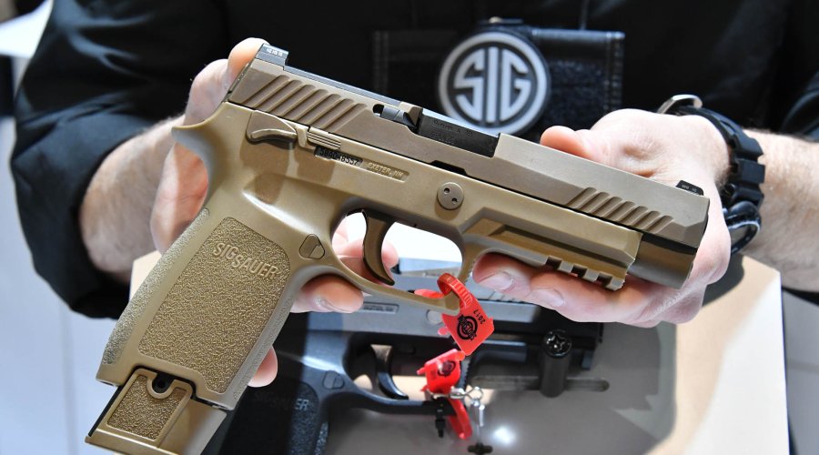 Новый пистолет SIG Sauer XM17 для Армии США на выставке SHOT Show 