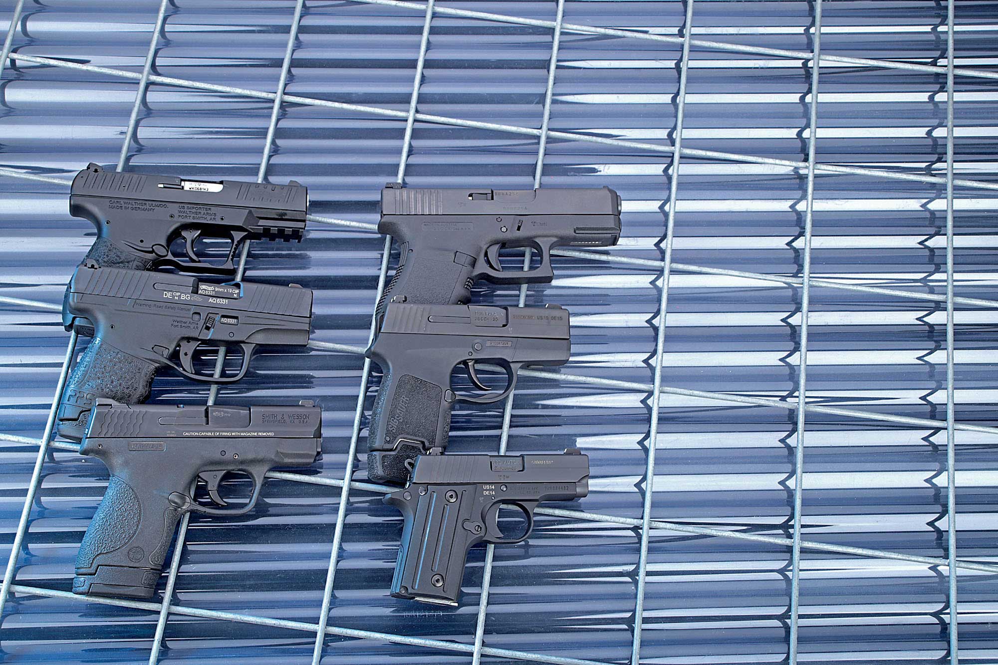 pistolety: Тест устройство: однорядные субкомпактные пистолеты