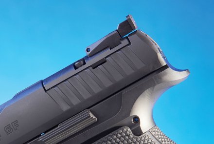 Совершенно новый: Walther Q4 SF - укороченная версия 9мм пистолета со стальной рамкой Вид справа на Walther Q4 SF