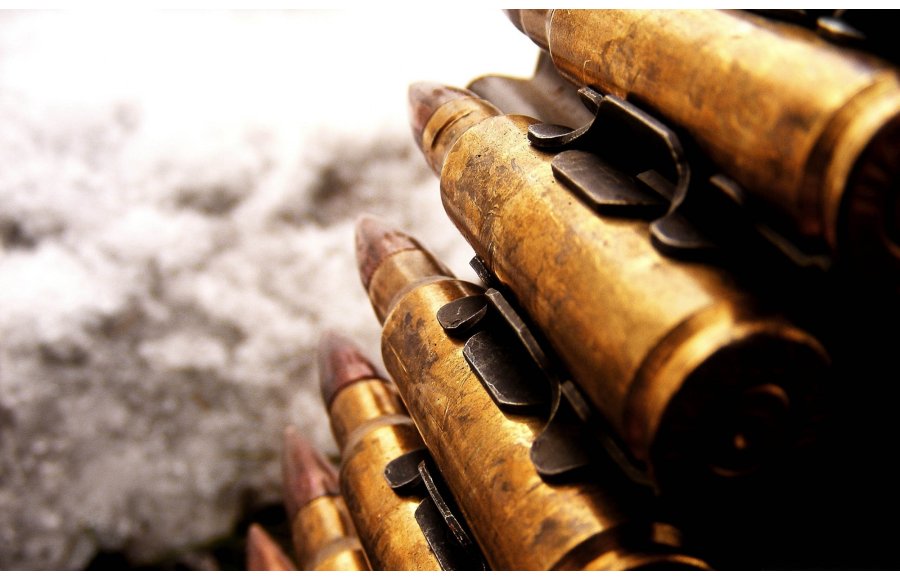 Русский эксперт Максим Попенкер рассказывает о системах питания стрелкового оружия