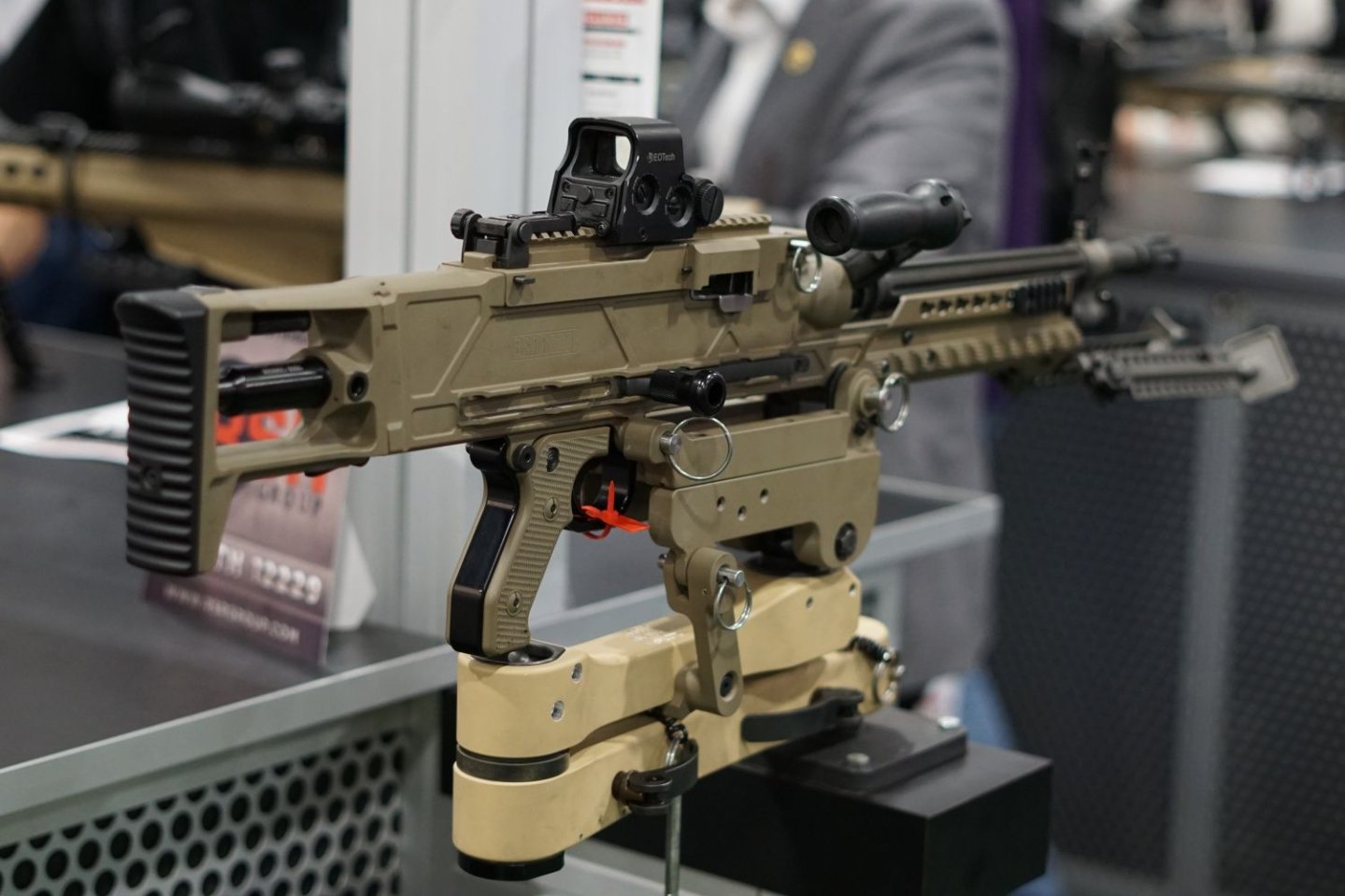 Ручной пулемет Barrett 240LW 