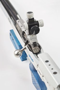 Малокалиберная спортивная винтовка Walther KK500 Фирма Carl Walther GmbH представила малокалиберную спортивную винтовку Walther KK500