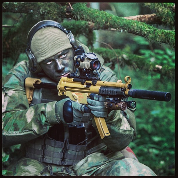 heckler-koch: Пистолет-пулемет MP5 фирмы Heckler & Koch