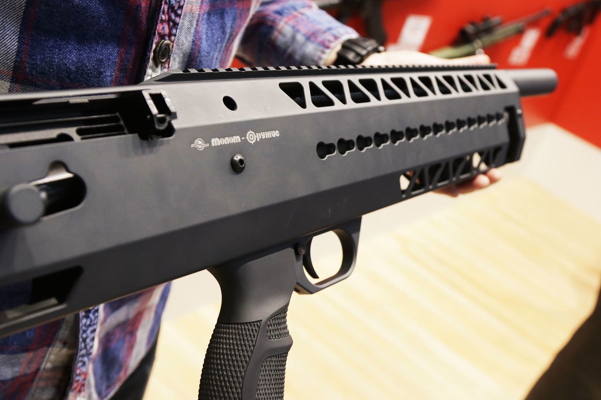 vintovki: ООО «Молот-Оружие»: пневматическая винтовка «Каскад» AMP-61