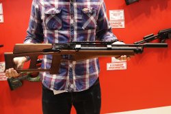 ООО «Молот-Оружие»: пневматическая винтовка «Каскад» AMP-61 Пневматическая винтовка «Каскад» AMP-61 SP от ООО «Молот-Оружие» на стенде