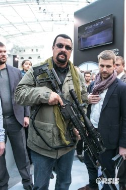 Стивен Сигал примет участие в создании новой высокоточной винтовки ORSIS by Steven Seagal Стивен Сигал примет участие в создании новой высокоточной винтовки ORSIS by Steven Seagal